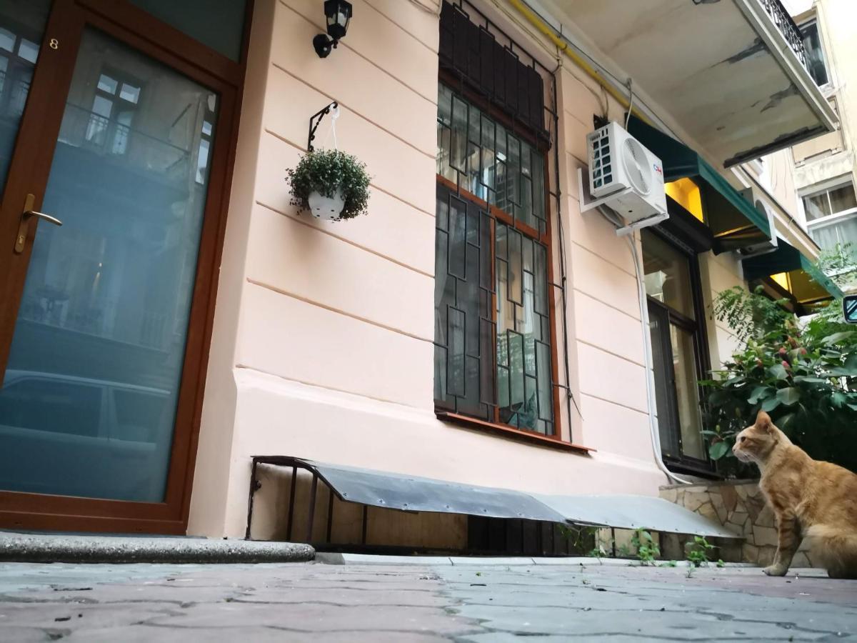 Затишні Апартаменти, Вулиця Дерибасівська, 13 Odesa Exterior photo